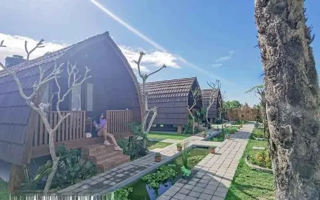 Umah Lumbung Bedugul Отели рядом с достопримечательностью «Роуз гарден»