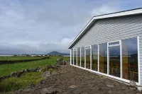 Vogafjós Farm Resort Hoteles en Þingeyjarsveit