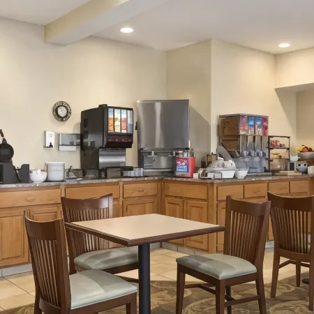 Country Inn & Suites by Radisson, Albert Lea - Austin