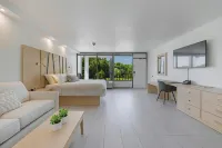 Casey Key Resorts - Mainland Hotels in Osprey