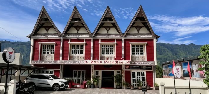 Zoé’s Paradise Waterfront Hotel Hotels in Samosir Regency