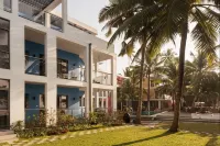 Owl and the Pussycat Hotel & Restaurant فنادق في Talpe