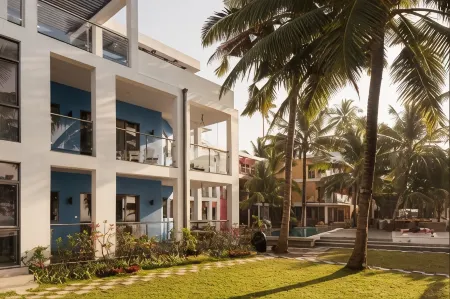 Owl and the Pussycat Hotel & Restaurant