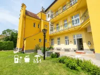 Albizia-Apartments Hotels in Baden