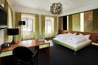Schloss zu Hopferau Hotels in RoBhaupten