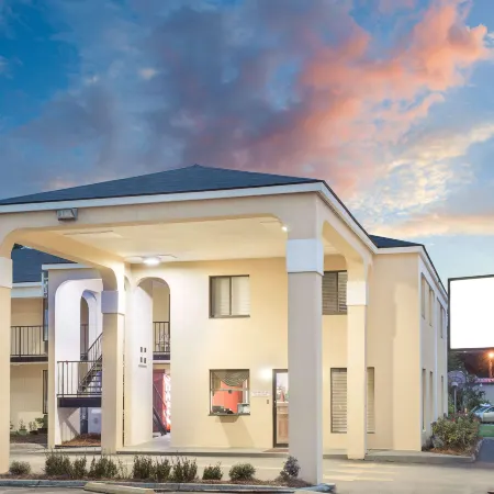 Super 8 by Wyndham Eufaula