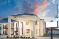 Super 8 by Wyndham Eufaula - 2 Sao