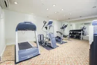 The Farmington Inn and Suites - gimnasio