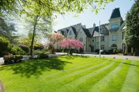 Glen-Yr-Afon House Hotel - parking
