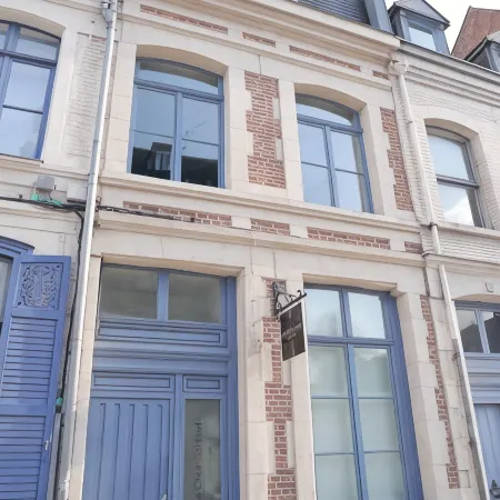Au Chat Qui Dort Lille - Magasin Отели рядом с достопримечательностью «Maison natale de Charles de Gaulle»