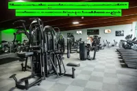 Station Lodge - Free Off-Site Health Club Access with Pool, Sauna, Steam Room & Gym