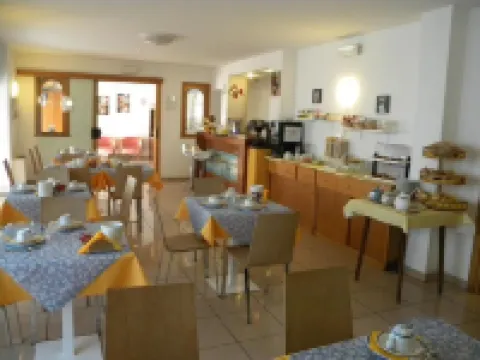 伊利亞尼酒店 格拉多酒店