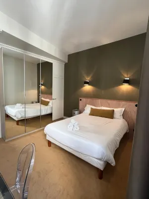 Hôtel Henri IV