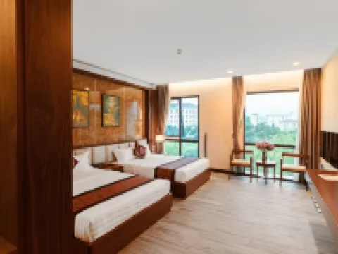 MT Collection Hotel Hotels near Quảng trường Đinh Tiên Hoàng
