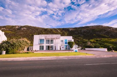 Agulhas Ocean House Hotels near L'Agulhas