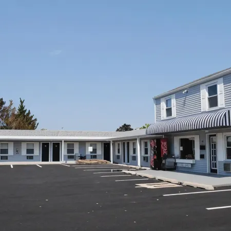 Shore Point Motel
