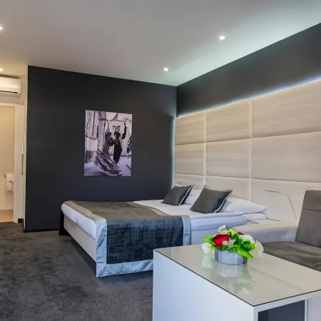 Hotel Cool Zagreb Airport