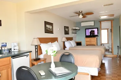 Dewar's Inn and Cottages