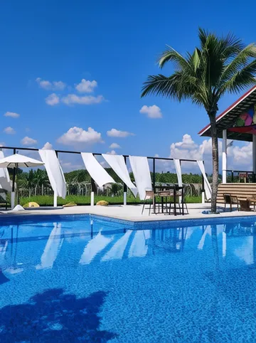 รูปภาพของโฮมแอทไนน์