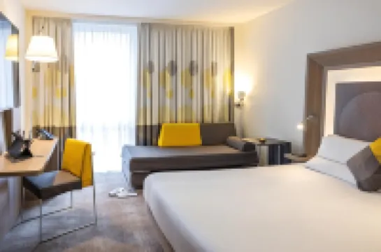 ノボテル リーズ センター