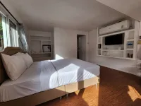 Lake Hill Resort Kanchanaburi Hotels in 