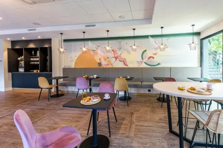 Ibis Styles Rennes Cesson