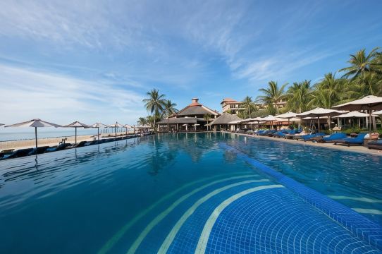 Seahorse Resort & Spa