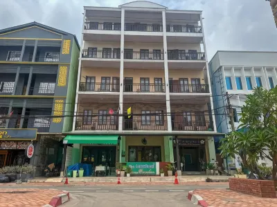 Mixay Paradise Hotel Hotels near Namphou Circle