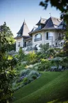Hôtel l'Incomparable by les Etincelles فنادق في Tresserve