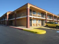 米德韋斯特城速8酒店 米德韋斯特城酒店