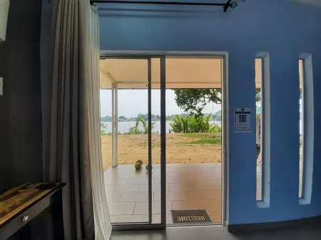 Rajawali Riverside Retreat