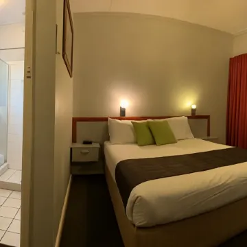 Orana Windmill Motel Отели в г. Гилгандра