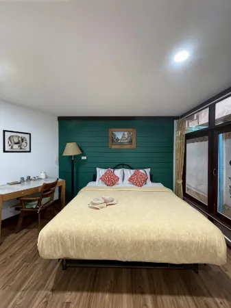 Tamarind Guesthouse Отели рядом с достопримечательностью «Wat Suwandararam Ratchaworawihan»