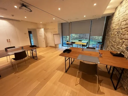 Hôtel Val de Poix- Logis Hôtel Restaurant Отели в г. Сент-Юбер