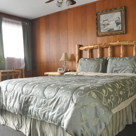 Long Holiday Motel