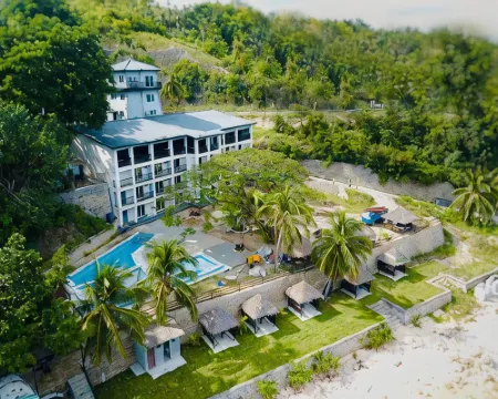 Leuchtturm Resort Hotels in Boljoon