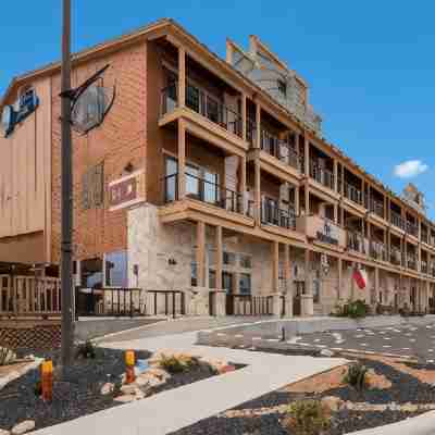 Best Western Bandera Suites  Saloon Hotel Exterior