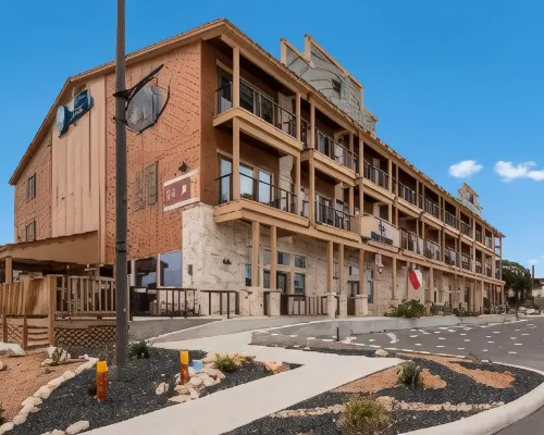 Best Western Bandera Suites  Saloon Hotele w: Bandera County