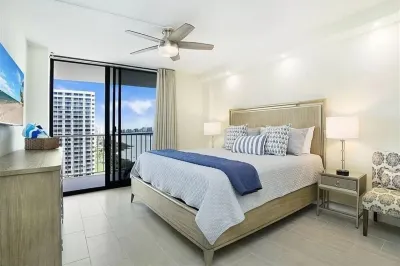Newly renovated 2 Bedroom South Seas Tower 3 Crescent Beach South Marco Beach 주변 호텔
