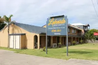 Lakeside Motel Waterfront Hotels in 