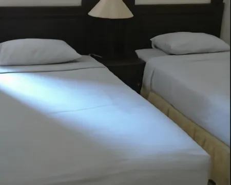 阿奇霍特爾2 特爾納特酒店