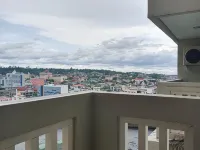 Apartemen Borneo Bay City by Staycation Balikpapan 英雄超市附近的飯店