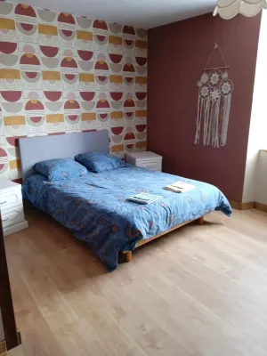 Gîte en Ville Refait à Neuf Hotel a Sauze-Vaussais