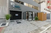 Building with New Apartments 300m from the Beach - Eep Hotels in Guarapari