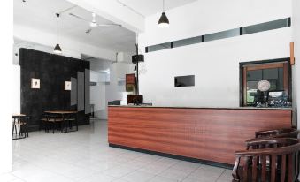 Katup Guest House Syariah Mitra RedDoorz - Housity