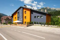 Kyrr Smart Mountain Retreat - bar