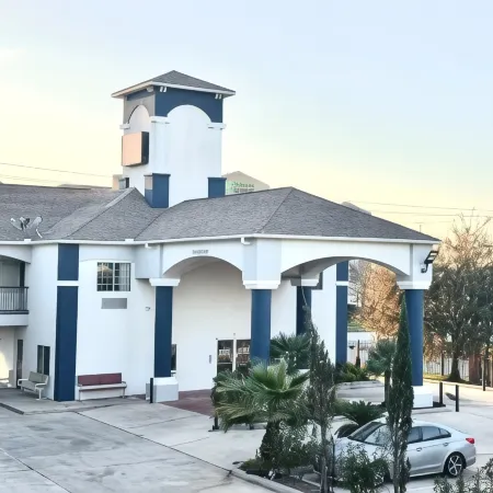 Crystal Inn - Garth Rd