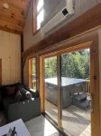 Newly built Vermont secluded cabin retreat with AC and brand new Hot Tub!!! - Alphydda
