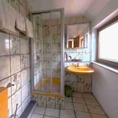 Im Nationalpark Schwarzwald ,gästehaus Central Ferienwohnung 65qm mit Balkon Rooms