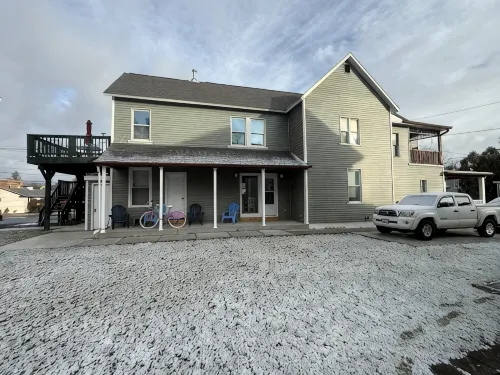 Saratoga Clubhouse - Apartments